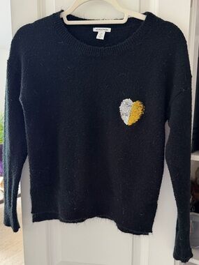 Nordstrom Navy Crewneck Sweater Gold & Silver Heart Patch. Sz M
